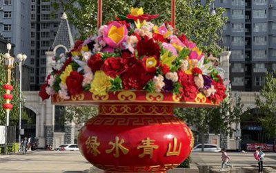 景區(qū)廣場(chǎng)仿真花朵玻璃鋼彩繪大型景觀花籃雕塑