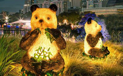 公園創(chuàng)意玻璃鋼照明熊貓雕塑
