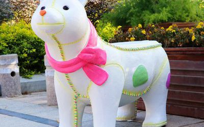 公園大型玻璃鋼卡通北極熊雕塑