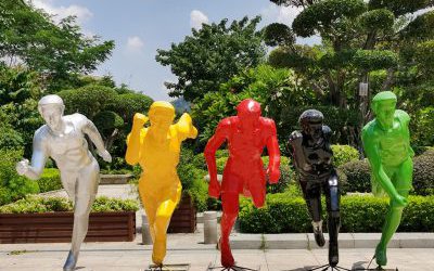 玻璃鋼戶外抽象運(yùn)動跑步雕塑大型園林景觀擺件